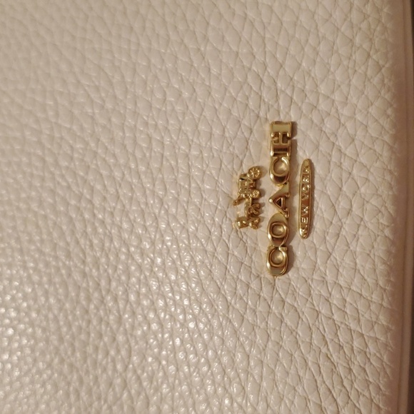 NWT - Coach Crossbody - Picture 4 of 9